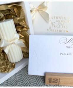 12 Ypatingų Akimirkų kalendorius su kvapnia žvake | CILINDRAS