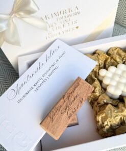 12 Ypatingų Akimirkų kalendorius su kvapnia žvake | ŠIRDIS 11